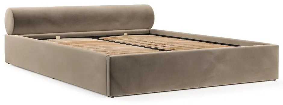 Pat matrimonial maro deschis tapițat cu spațiu de depozitare cu somieră 140x200 cm Solvo – Maison de Rêve