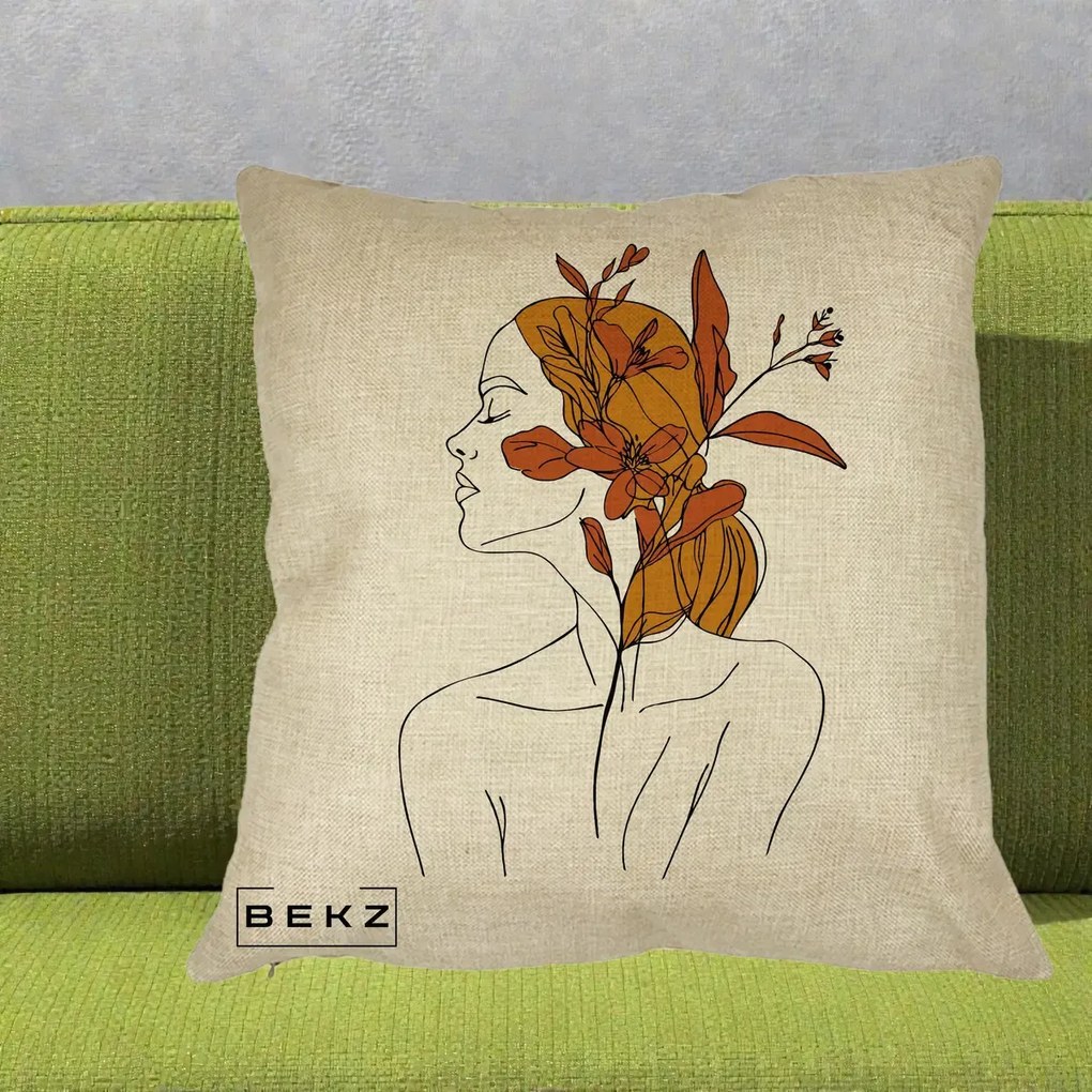 Perna Decorativa Portret Feminin Crin Ruginiu Auriu, 40x40 cm, Crem, Husa Detasabila, Perna Inclusa, BEKZ®