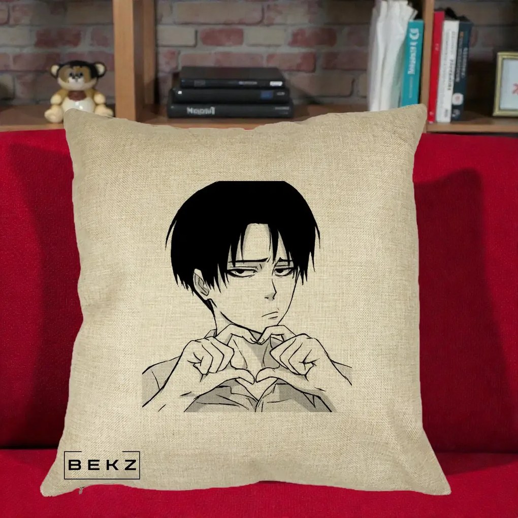 Perna Personalizata Levi Ackerman Inima, 40x40 cm, Crem, Husa Detasabila, Perna Inclusa, BEKZ®