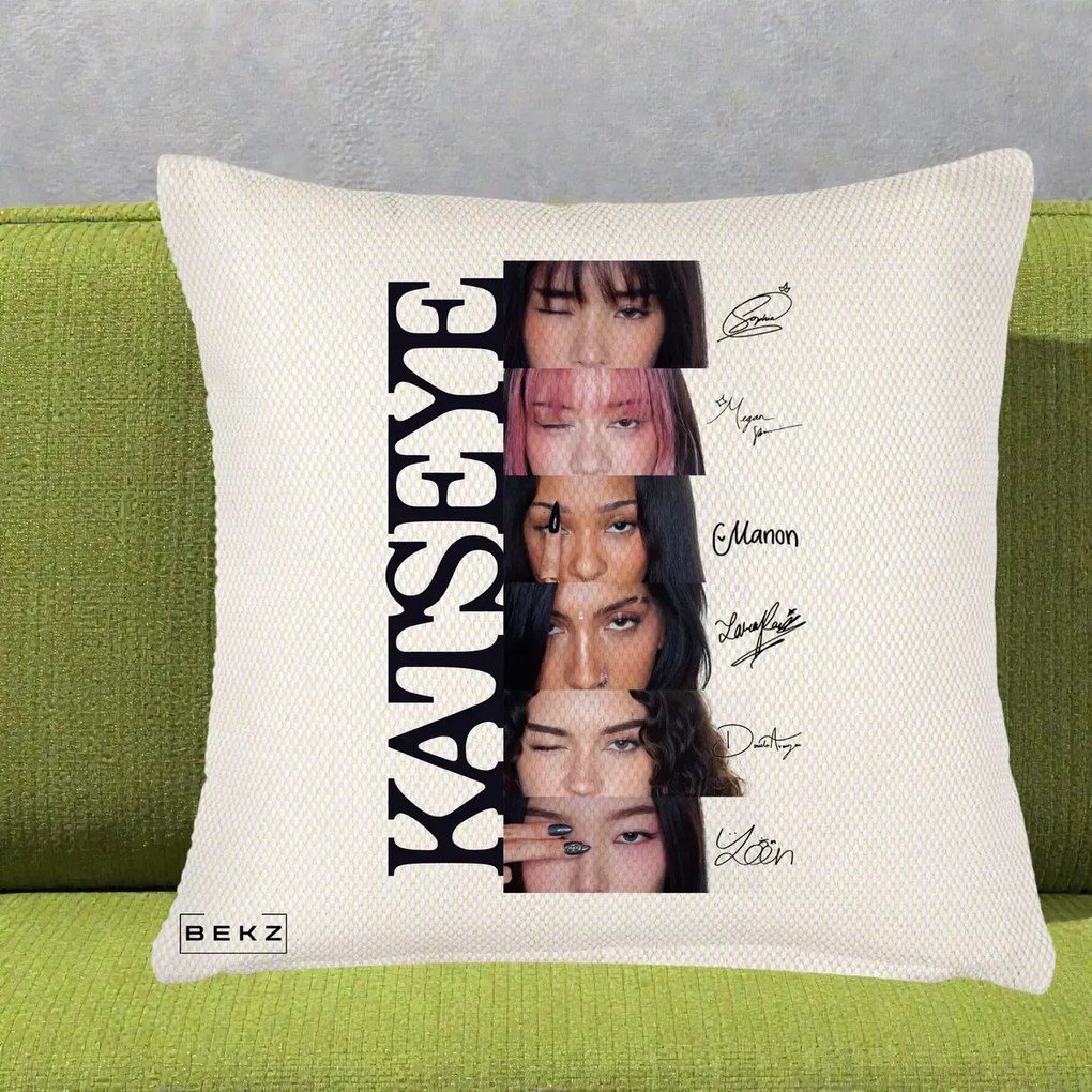 Perna Personalizata K-pop KATSEYE Semnaturi Membre Foto, 40x40 cm, Crem Reliefat, Husa Detasabila, Perna Inclusa, BEKZ®