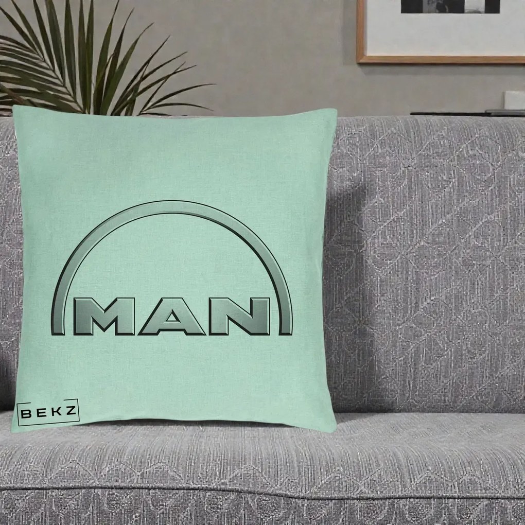 Perna Personalizata cu emblema MAN, 40x40 cm, Verde Menta, Husa Detasabila, Perna Inclusa, BEKZ®