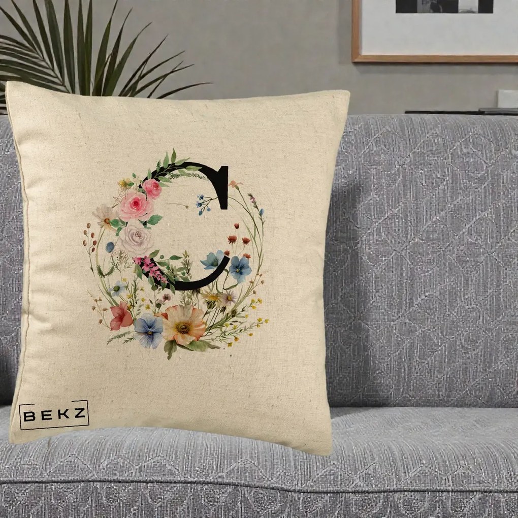 Cadou Personalizat - Perna Personalizata Monogram Litera C cu Flori Acuarela, 40x40 cm, Bej, Husa Detasabila, Perna Inclusa, BEKZ®