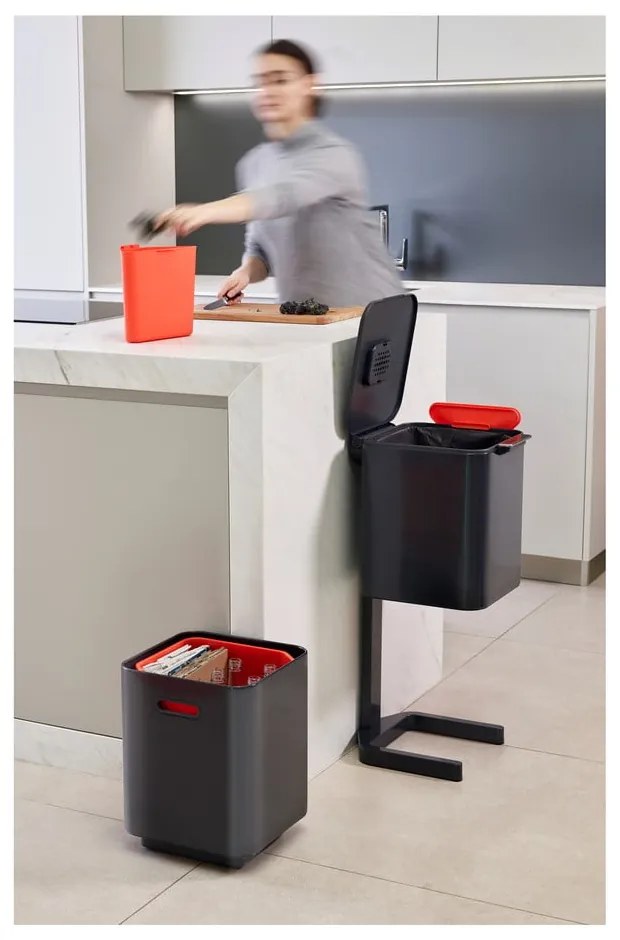 Coș de gunoi gri de reciclat din oțel 40 l Totem Compact – Joseph Joseph