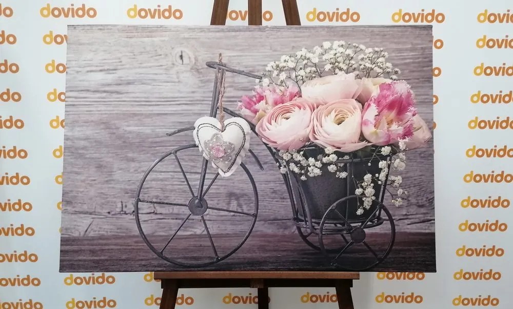 Tablou flori splendide într-o vază vintage