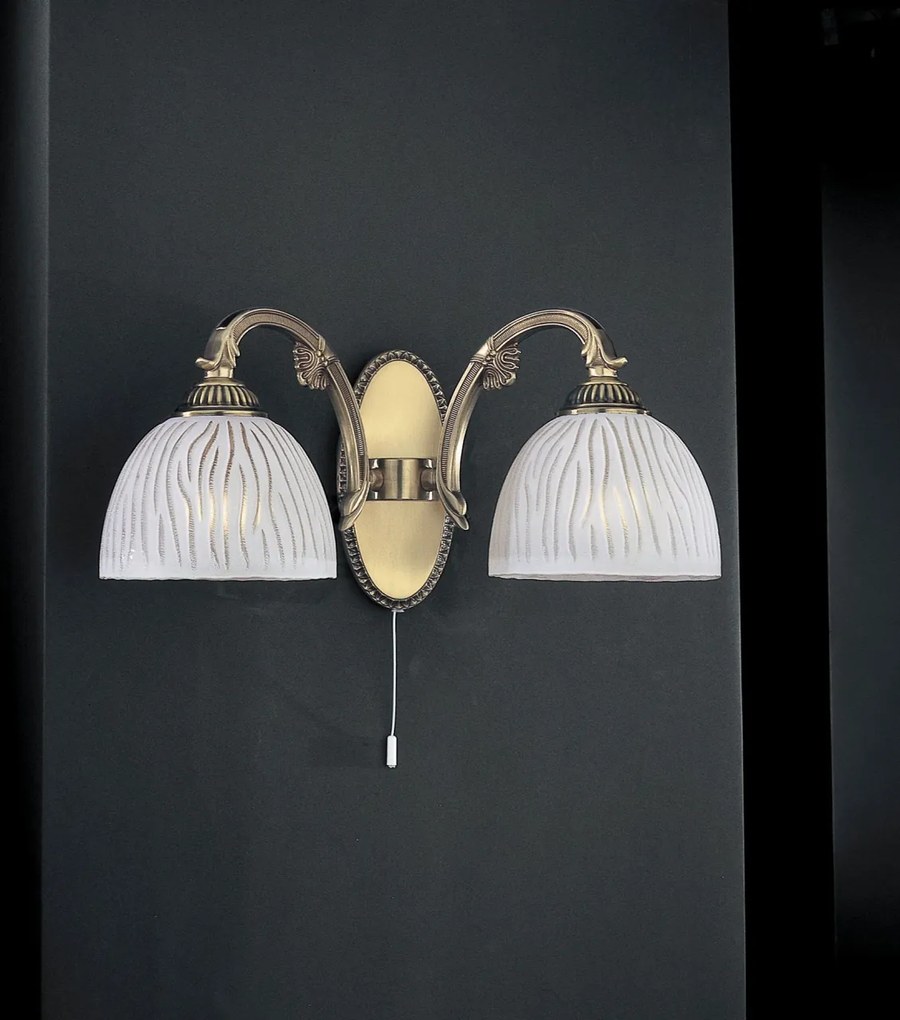 Aplica clasic design italian din alama, sticla 5650 RA-A. 5650/2
