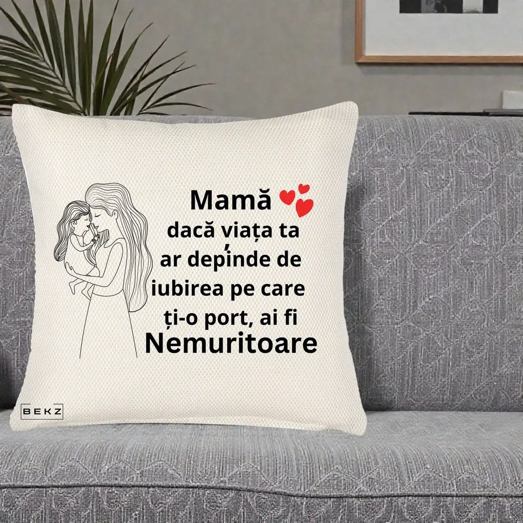 Cadou pentru Mama - Perna Personalizata Mama Nemuritoare cu Copilul in Poala, 40x40 cm, Crem Reliefat, Husa Detasabila, Perna Inclusa, BEKZ®