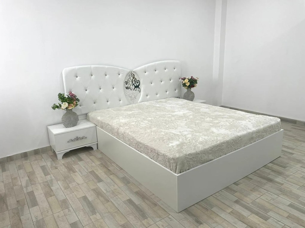Set pat tapitat Viena, culoare alb, cu 2 noptiere Viena si saltea superortopedica lux 160 x 200 cm