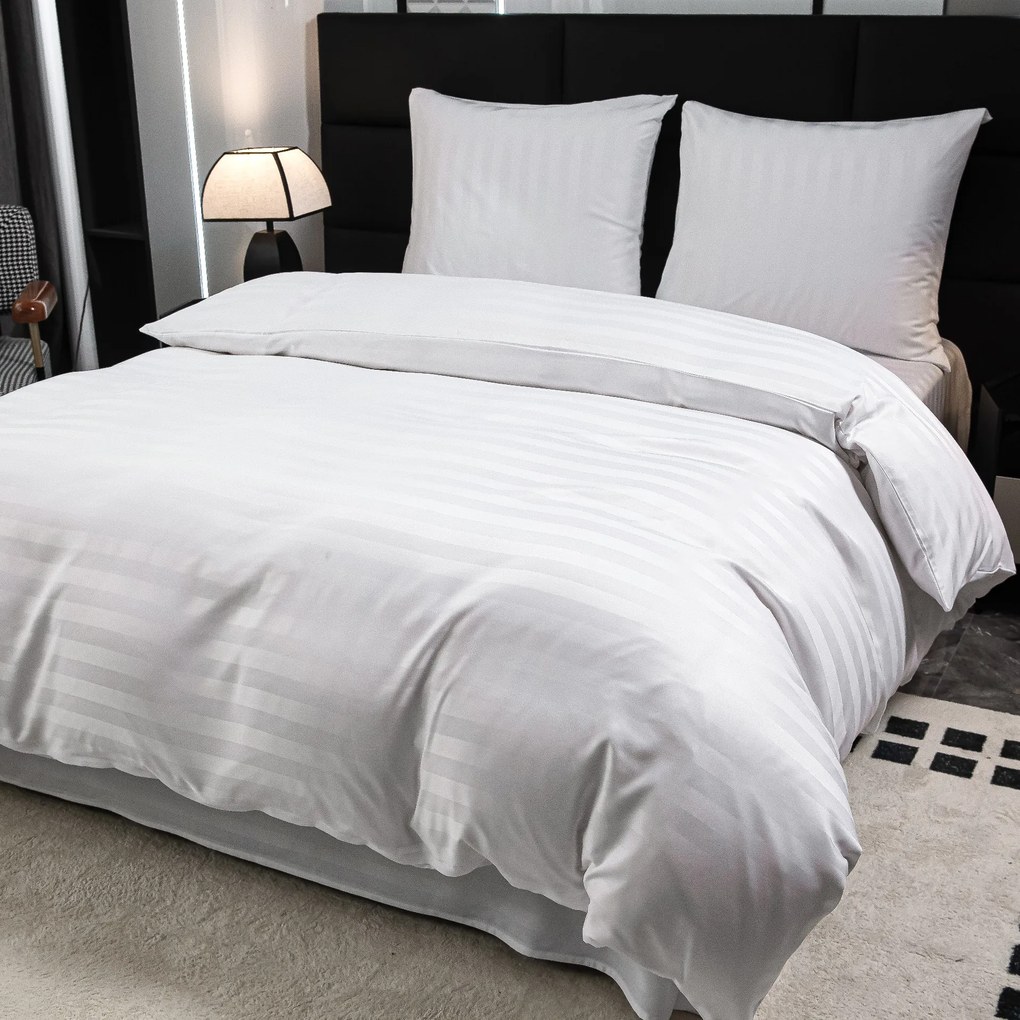 Lenjerie de hotel din microfibra JASMINE alba - dunga 2 cm Dimensiune lenjerie de pat: 2 buc 70 x 90 cm | 200 x 220 cm