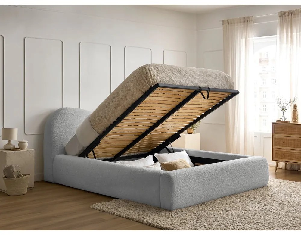 Pat matrimonial gri deschis tapițat cu spațiu de depozitare cu somieră 180x200 cm Orlane – Bobochic Paris