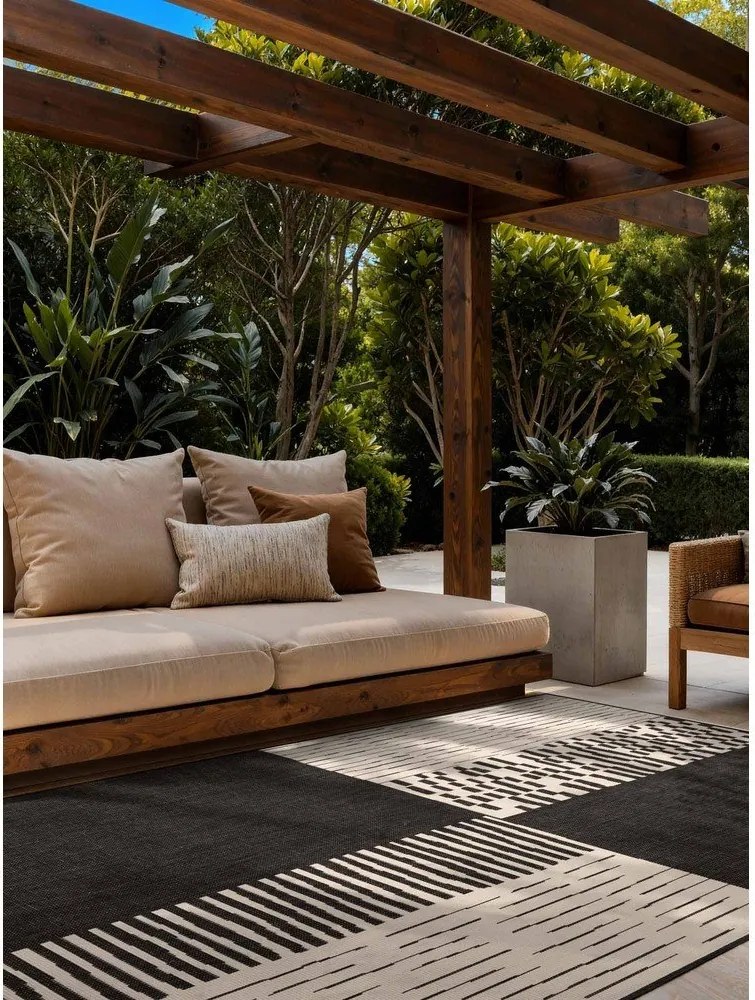 Covor pentru exterior și interior negru/crem 120x170 cm Haringey Acacia – Ted Baker