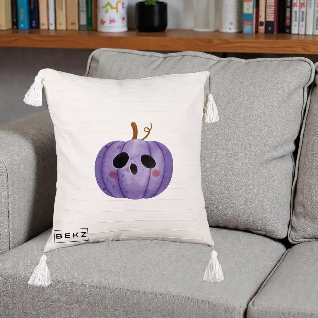 Perna Decorativa Dovleac Halloween Mov Kawaii, 40x40 cm, Bej cu Franjuri, Husa Detasabila, Perna Inclusa, BEKZ®