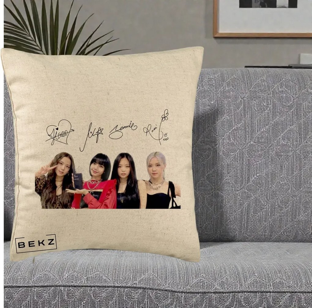 Perna Personalizata K-pop BLACKPINK Semnaturi, 40x40 cm, Bej, Husa Detasabila, Perna Inclusa, BEKZ®