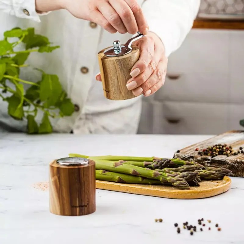 Set rasnitа pentru piper si solnita Klausberg KB 7859, Mecanism ceramic, lLemn de salcam, Maro