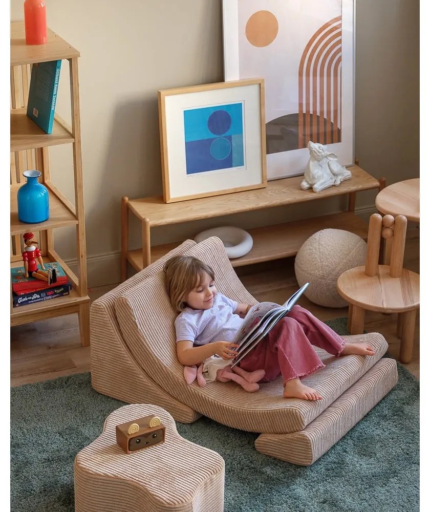 Puf de copii maro deschis cu tapițerie din catifea reiată Cloud – Wigiwama