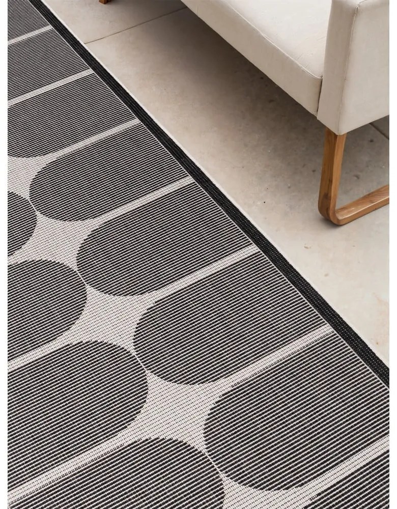 Covor tip traversă pentru interior și exterior alb-negru 80x250 cm Duet Bowen – NORTHRUGS