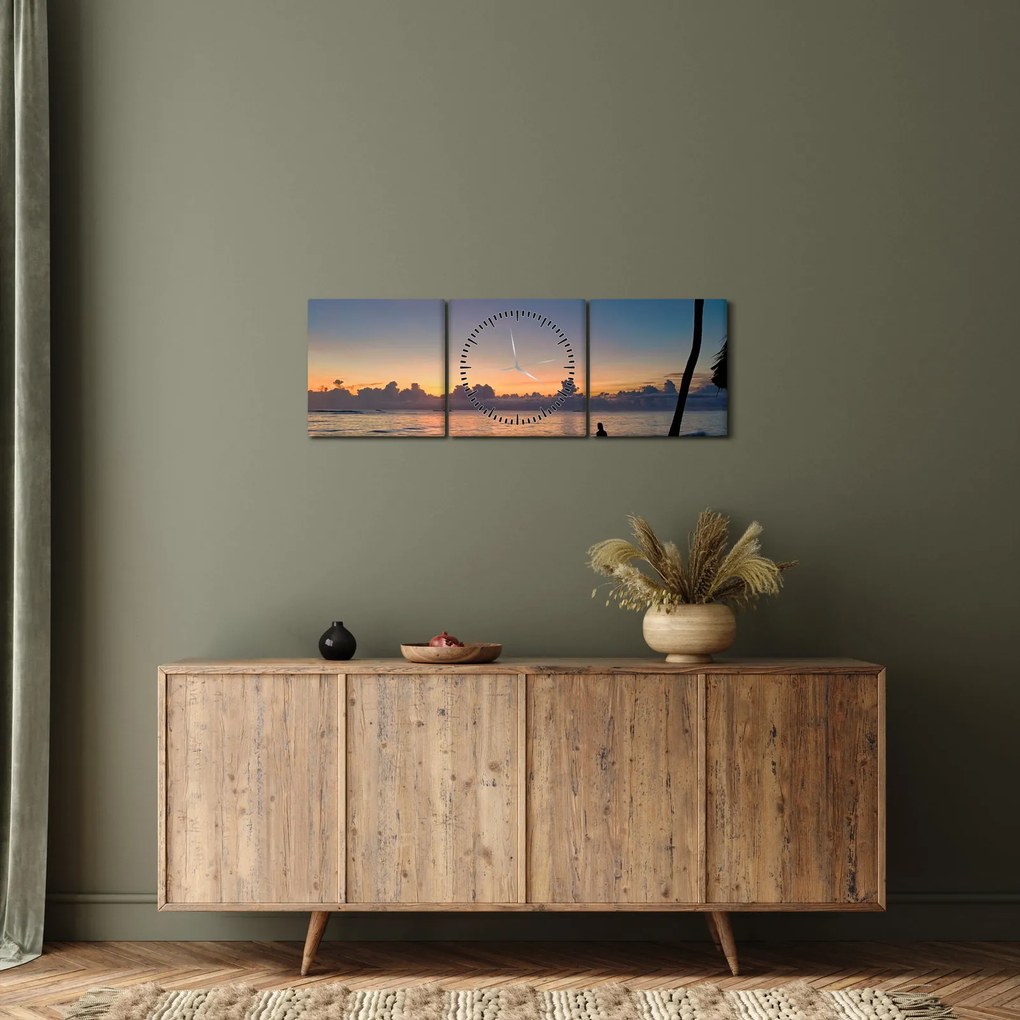 Tablou femeii pe plajă (cu ceas) (90x30 cm)