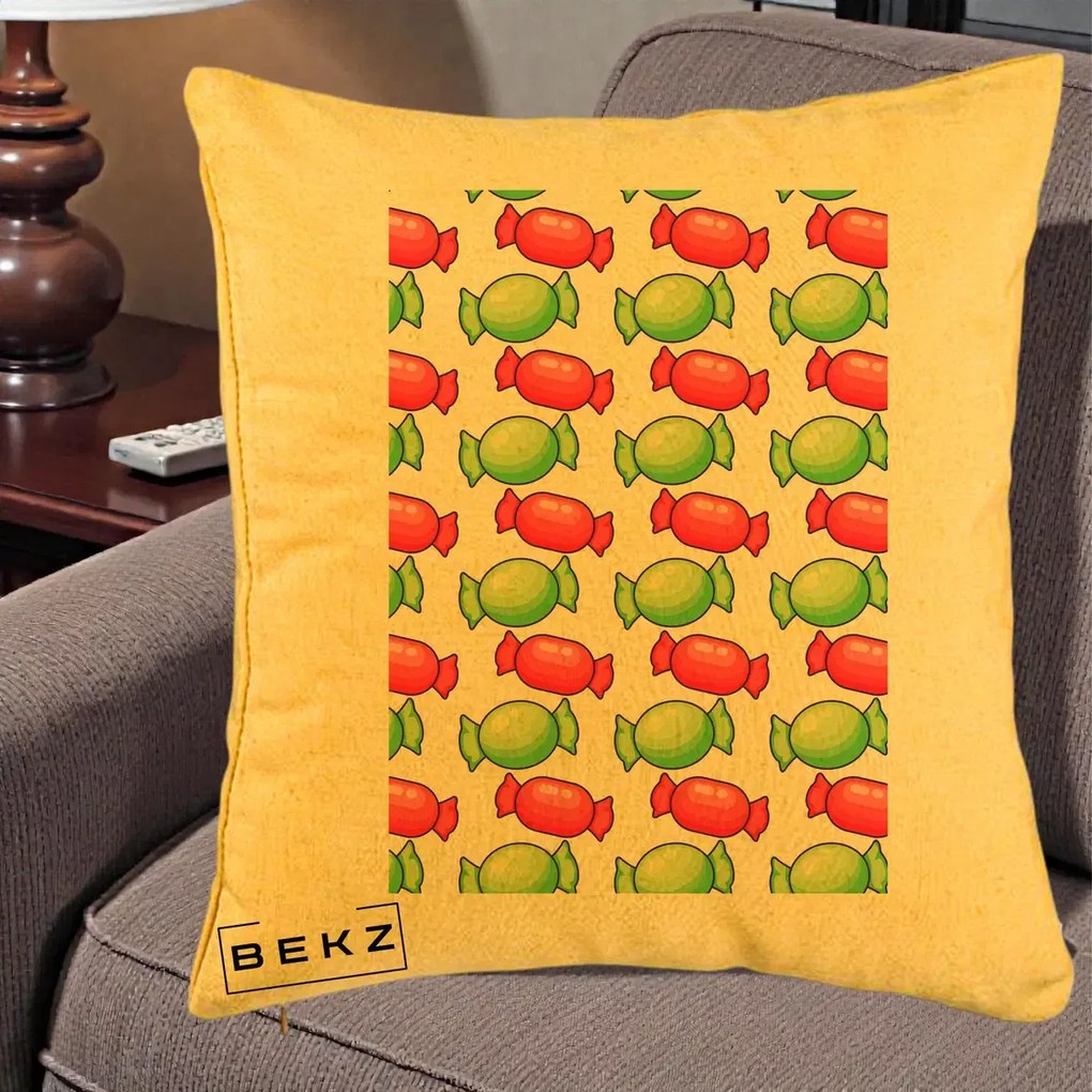 Perna Decorativa Bomboane Craciun Pattern, 40x40 cm, Galben, Husa Detasabila, Perna Inclusa, BEKZ®