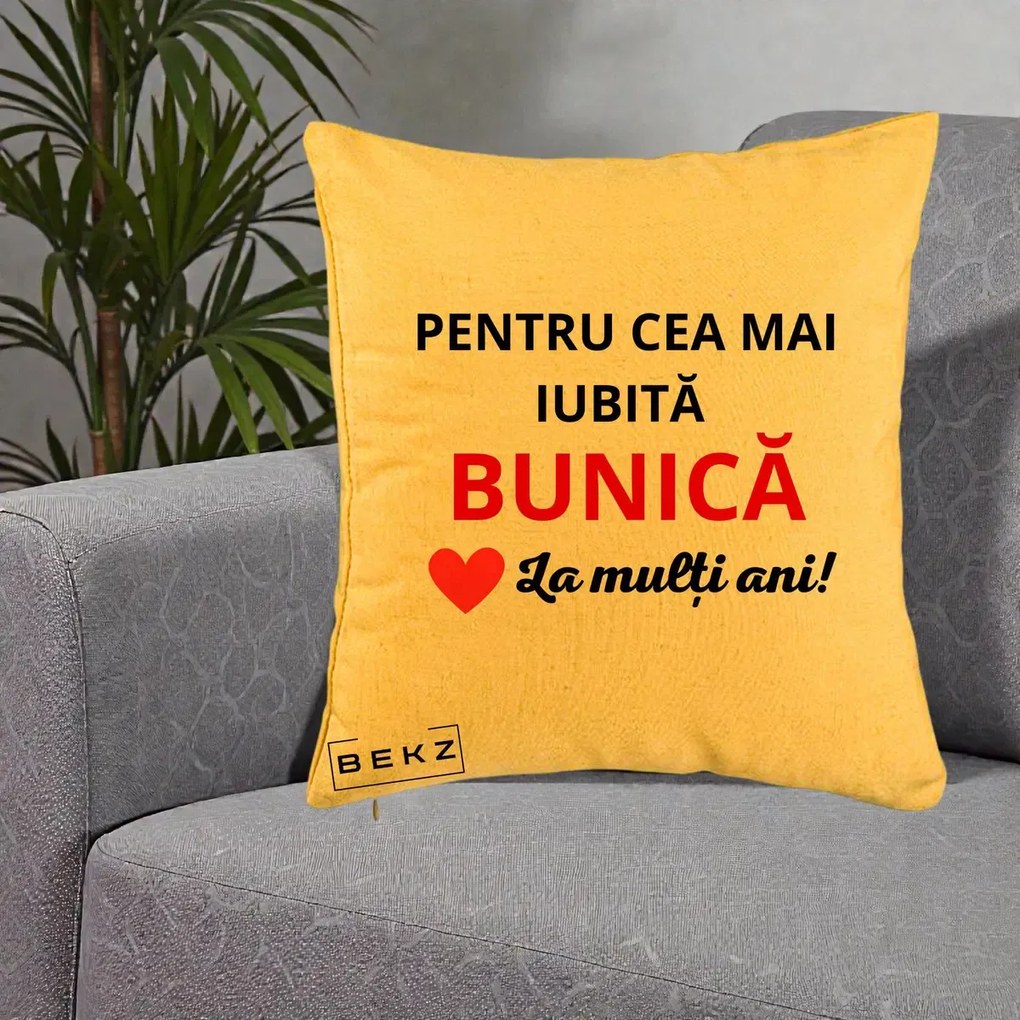 Cadou pentru Bunica - Perna Personalizata Pentru Cea Mai Iubita Bunica La Multi Ani Rosu, 40x40 cm, Galben, Husa Detasabila, Perna Inclusa, BEKZ®