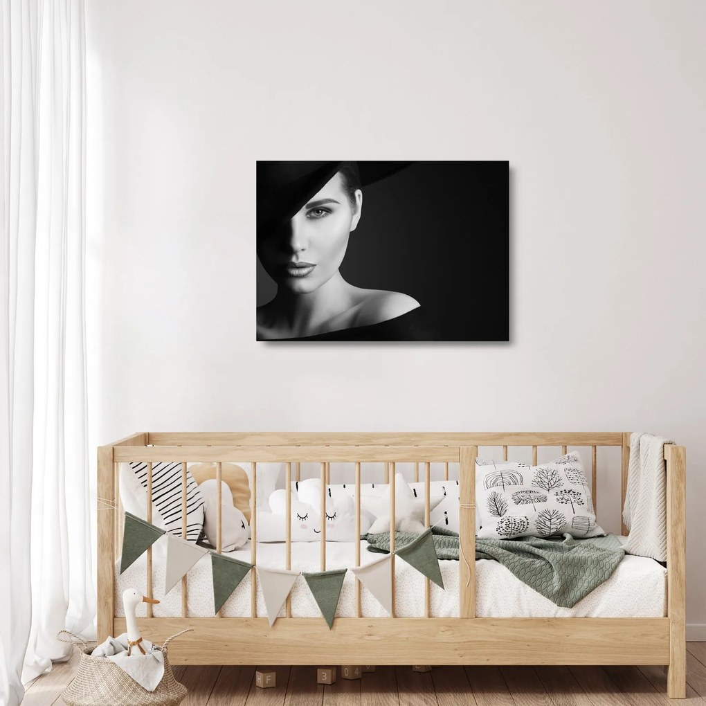 Tablou pe sticlă - Portretul femeii cu pălărie (70x50 cm)