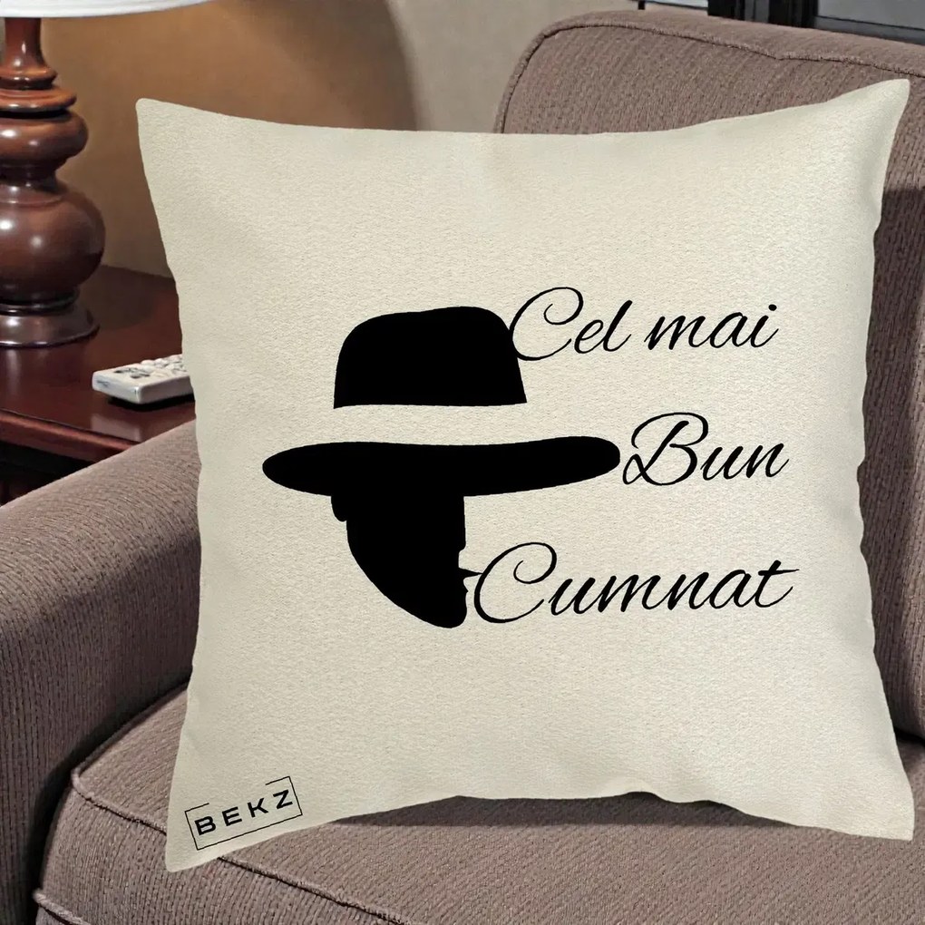 Cadou pentru Cumnat - Perna Personalizata Cel mai Bun Cumnat cu Silueta Palarie, 40x40 cm, Ecru, Husa Detasabila, Perna Inclusa, BEKZ®