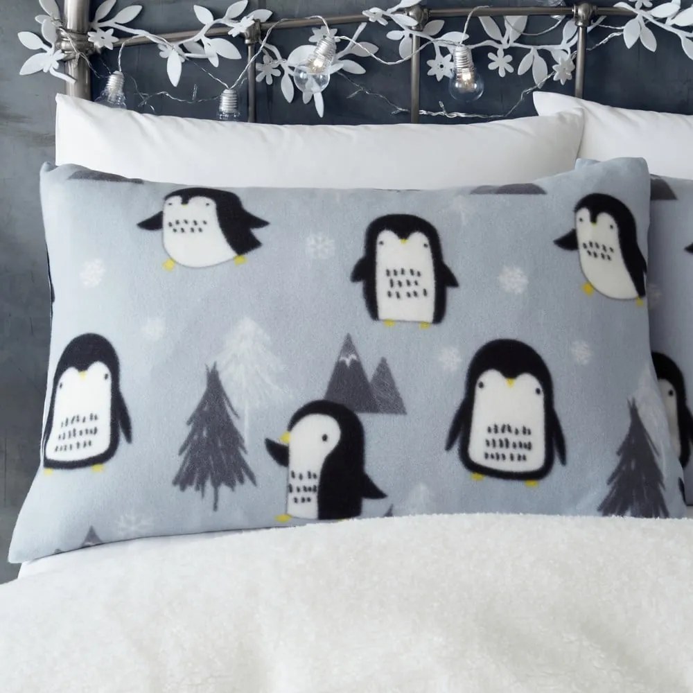 Lenjerie de pat din fleece gri 200x135 cm Cosy Penguin - Catherine Lansfield