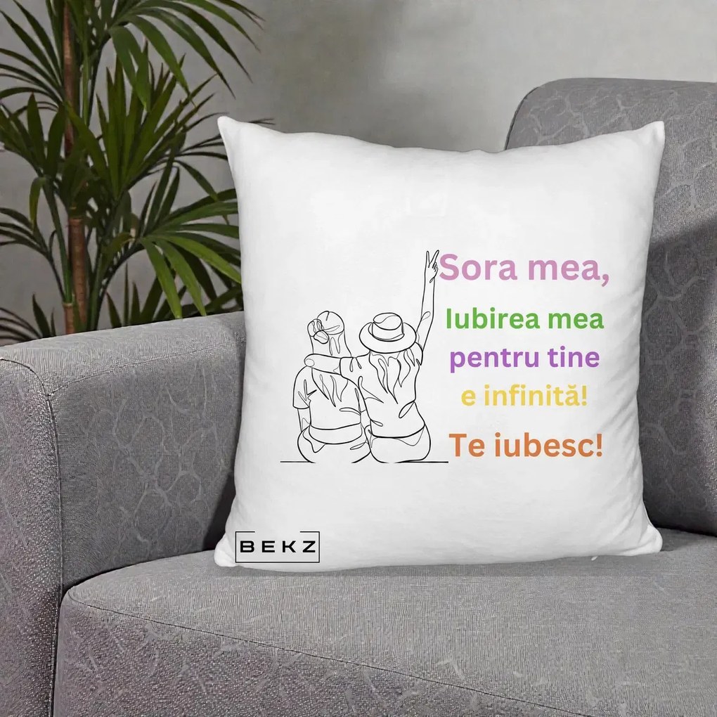 Cadou pentru Sora - Perna Personalizata Sora Mea Te Iubesc Doua Fete cu Palarie si Umbrela, 40x40 cm, Alb Pufos, Husa Detasabila, Perna Inclusa, BEKZ®