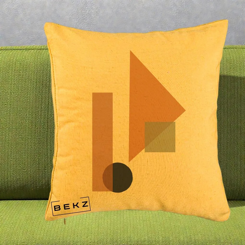 Perna Decorativa Geometric Bauhaus Triunghi, 40x40 cm, Galben, Husa Detasabila, Perna Inclusa, BEKZ®