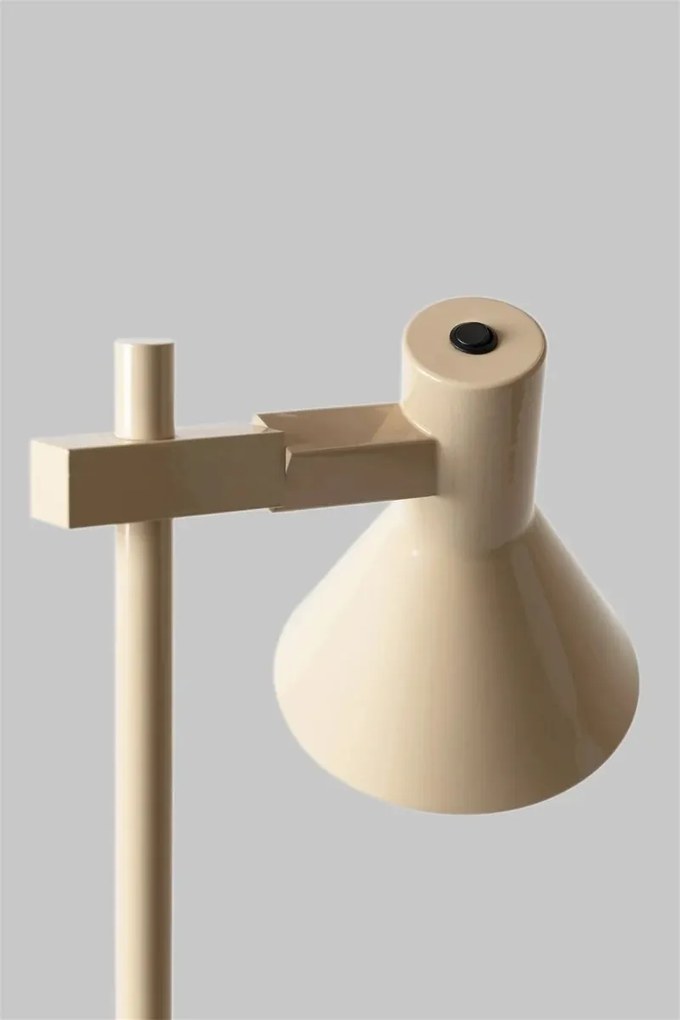 Lampa de masa din metal bej Stavanger