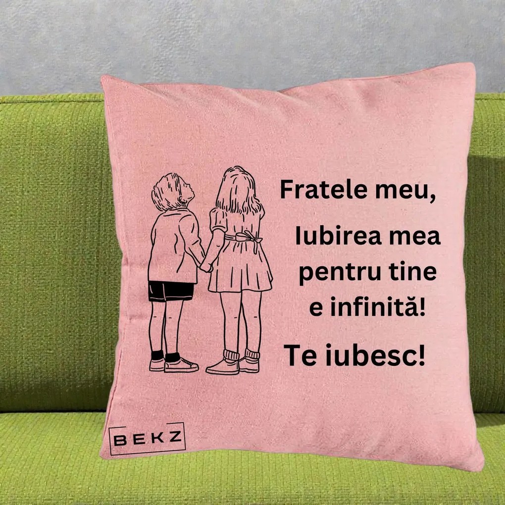Cadou pentru Frate - Perna Personalizata Fratele Meu Te Iubesc Copii Tinand Maini Line Art, 40x40 cm, Roz, Husa Detasabila, Perna Inclusa, BEKZ®