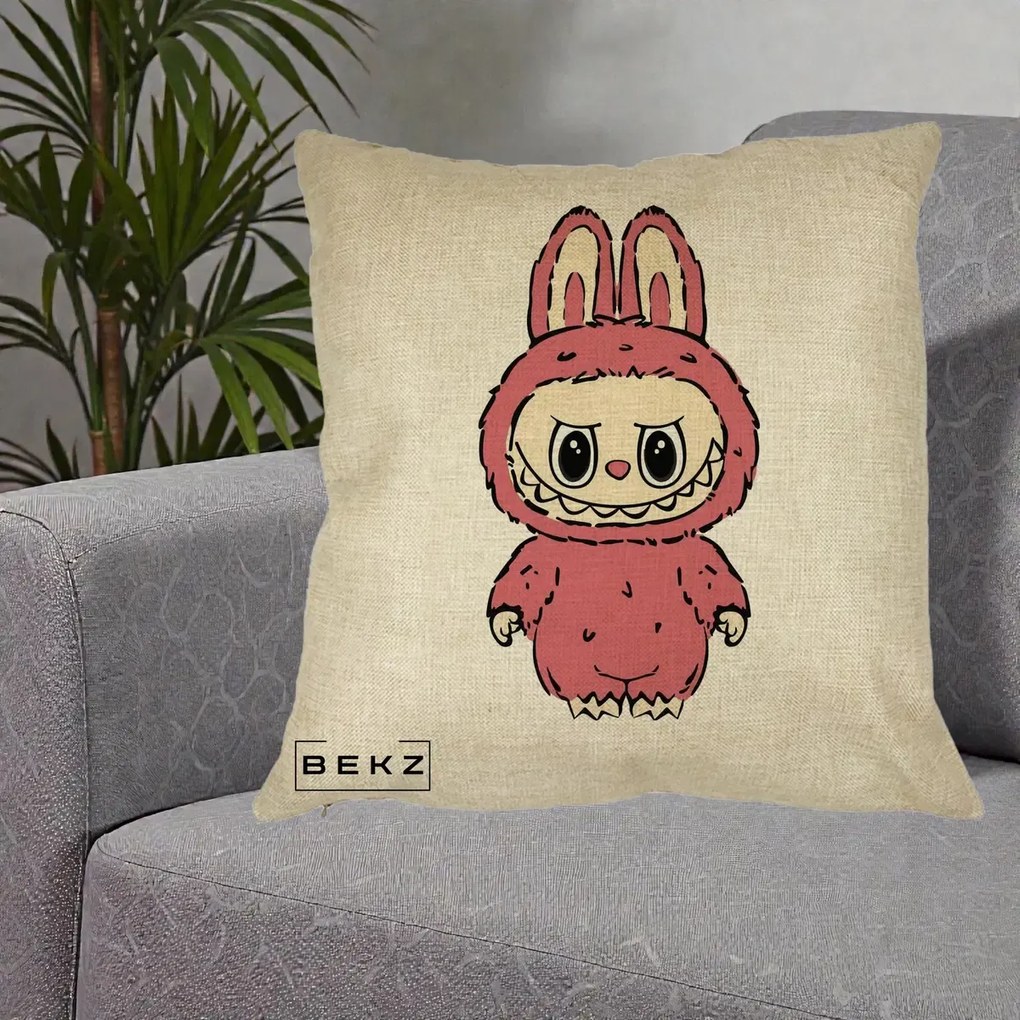 Perna Personalizata Labubu Roz Solo, 40x40 cm, Crem, Husa Detasabila, Perna Inclusa, BEKZ®