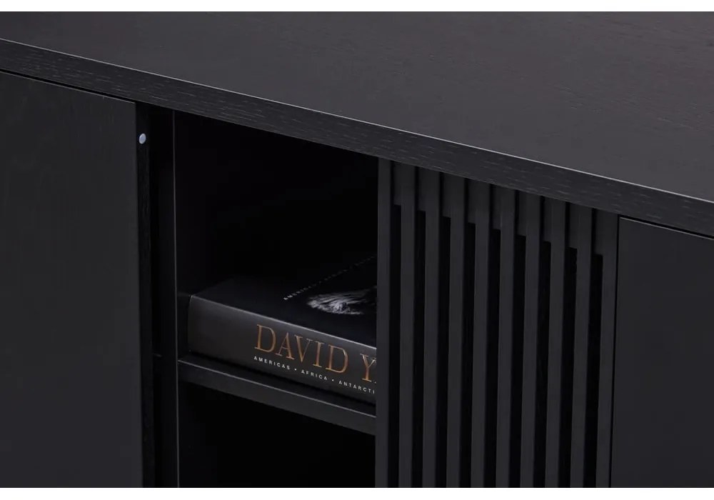 Comodă neagră joasă cu aspect de lemn de stejar 188x75 cm Ende – Woodman