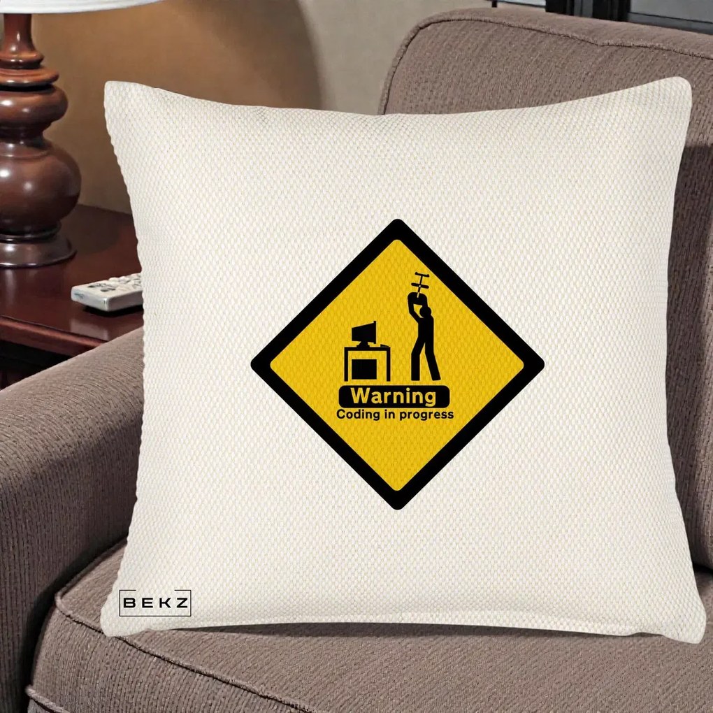 Perna Personalizata Warning Coding in Progress, 40x40 cm, Crem Reliefat, Husa Detasabila, Perna Inclusa, BEKZ®
