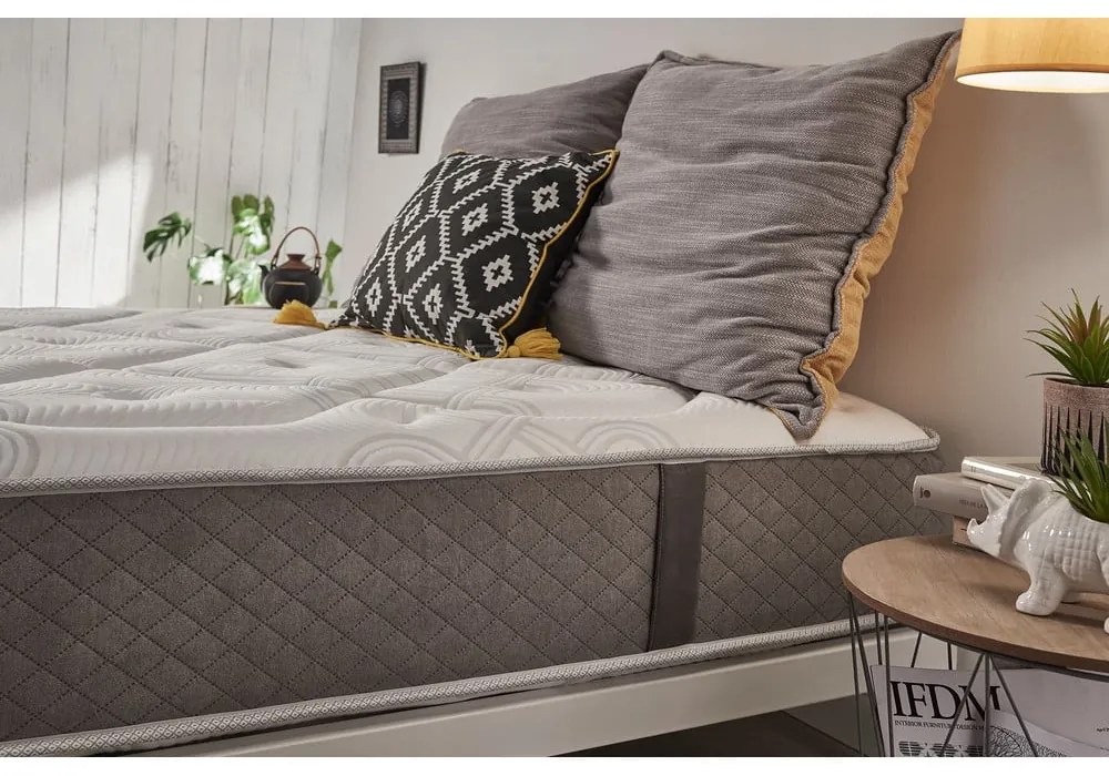 Saltea fermă/mediu-fermă din spumă reversibilă 180x200 cm Platinum Classic – Moonia