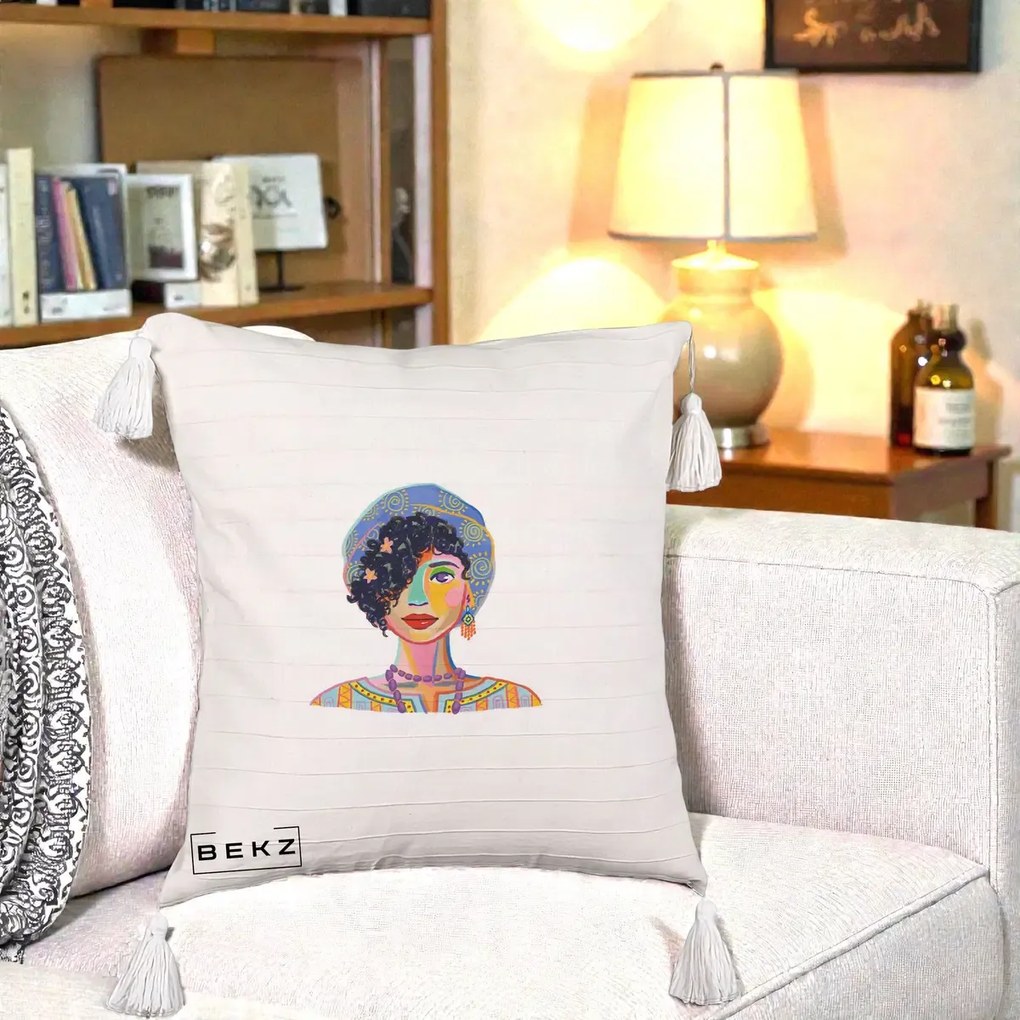 Perna Decorativa Portret Femeie Etnic Colorat, 40x40 cm, Bej cu Franjuri, Husa Detasabila, Perna Inclusa, BEKZ®