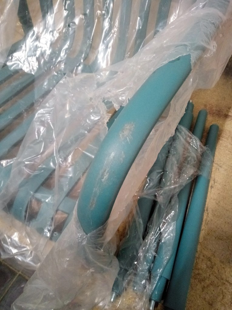 Reducere Scaun din plastic TREGO cu brate, albastru calitatea II.