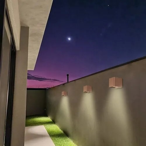 Aplica de exterior iluminat ambiental, Protectie IP54 Hallstatt maro