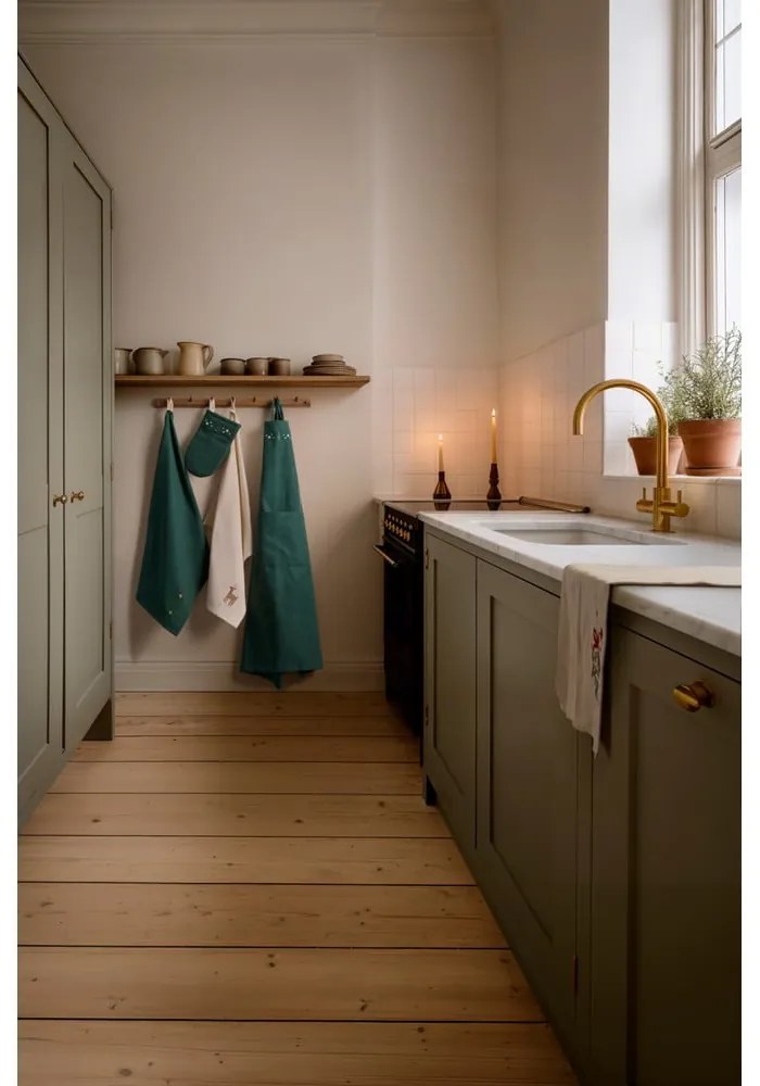 Șorț cu model de Crăciun Christmas Fable – JUNA