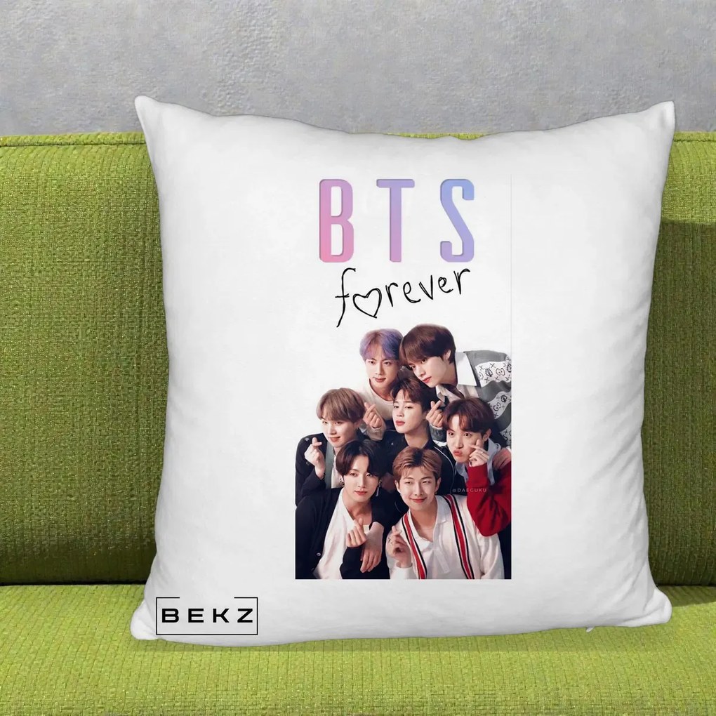 Perna Personalizata K-pop BTS Forever cu Foto Grup Negru, 40x40 cm, Alb Pufos, Husa Detasabila, Perna Inclusa, BEKZ®