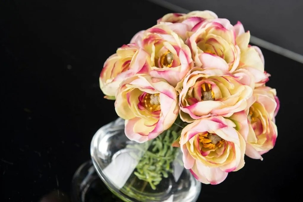 Aranjament floral mic decor festiv design LUX RANUNCULUS BOUQUET PINK