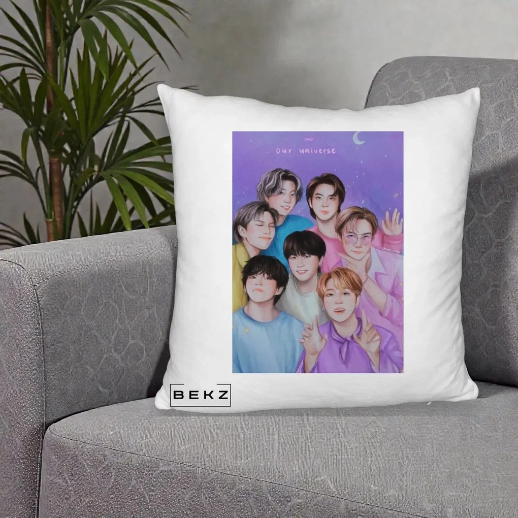 Perna Personalizata K-pop BTS Our Universe Fanart Violet Pastel, 40x40 cm, Alb Pufos, Husa Detasabila, Perna Inclusa, BEKZ®