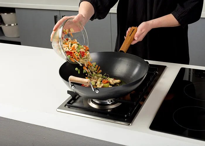 Tigaie wok 32 cm din otel carbon Cantonese NAVA NV 166 013