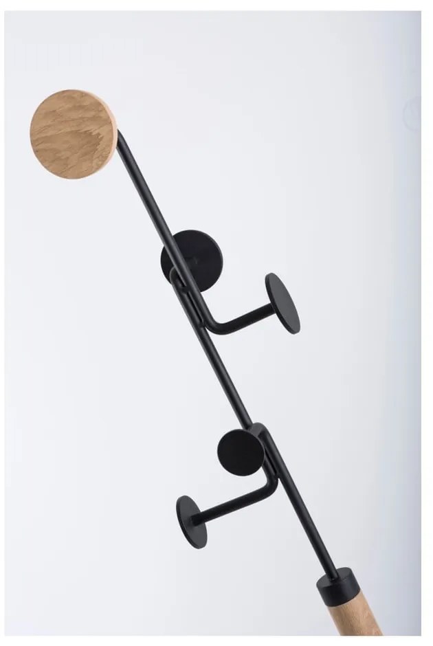 Cuier din lemn masiv de stejar cu detalii negre Gazzda Hook