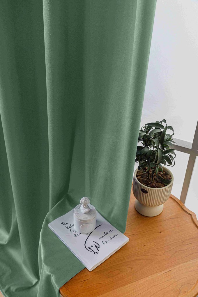 Perdele opace VELVET mentol 140x250 cm (2 buc), inele metalice