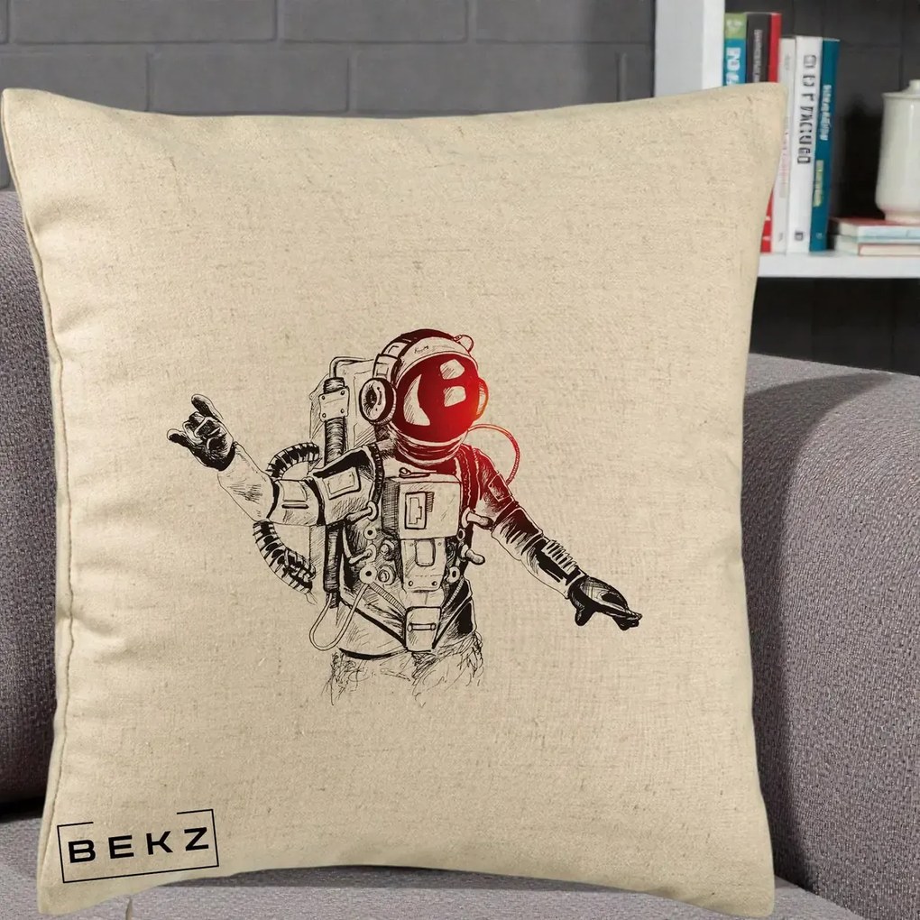 Perna Decorativa Astronaut Rock Sketching, 40x40 cm, Bej, Husa Detasabila, Perna Inclusa, BEKZ®