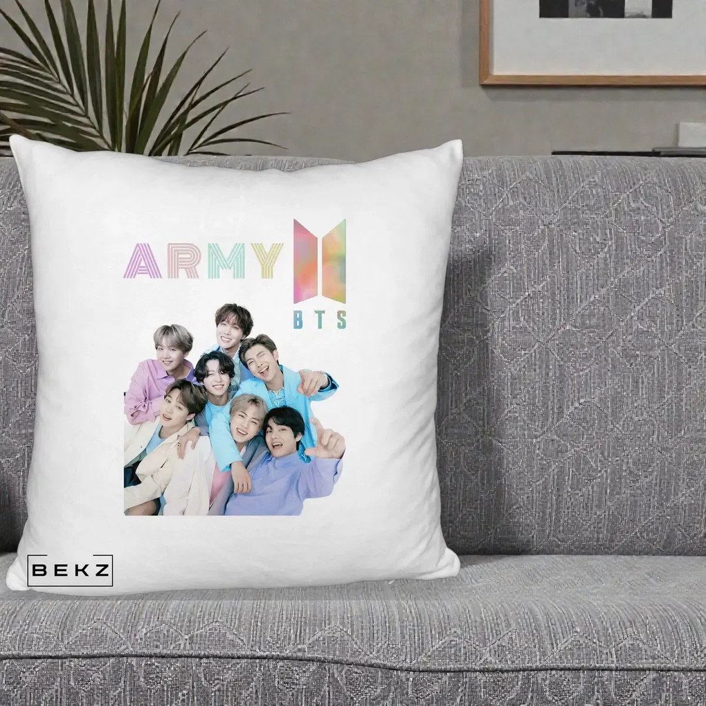 Perna Personalizata K-pop BTS ARMY Fotografie Grup Veseli, 40x40 cm, Alb Pufos, Husa Detasabila, Perna Inclusa, BEKZ®