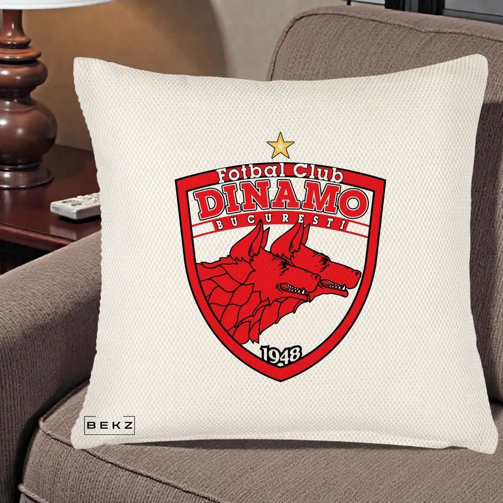 Perna Personalizata FC Dinamo Bucuresti 1948 Fotbal, 40x40 cm, Crem Reliefat, Husa Detasabila, Perna Inclusa, BEKZ®