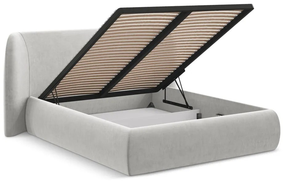 Pat matrimonial gri deschis tapițat cu spațiu de depozitare cu somieră 180x200 cm Hauke – Makamii
