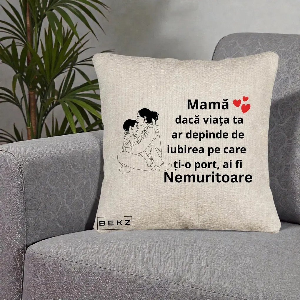 Cadou pentru Mama - Perna Personalizata Mama Nemuritoare Kawaii, 40x40 cm, Bej Canapea, Husa Detasabila, Perna Inclusa, BEKZ®