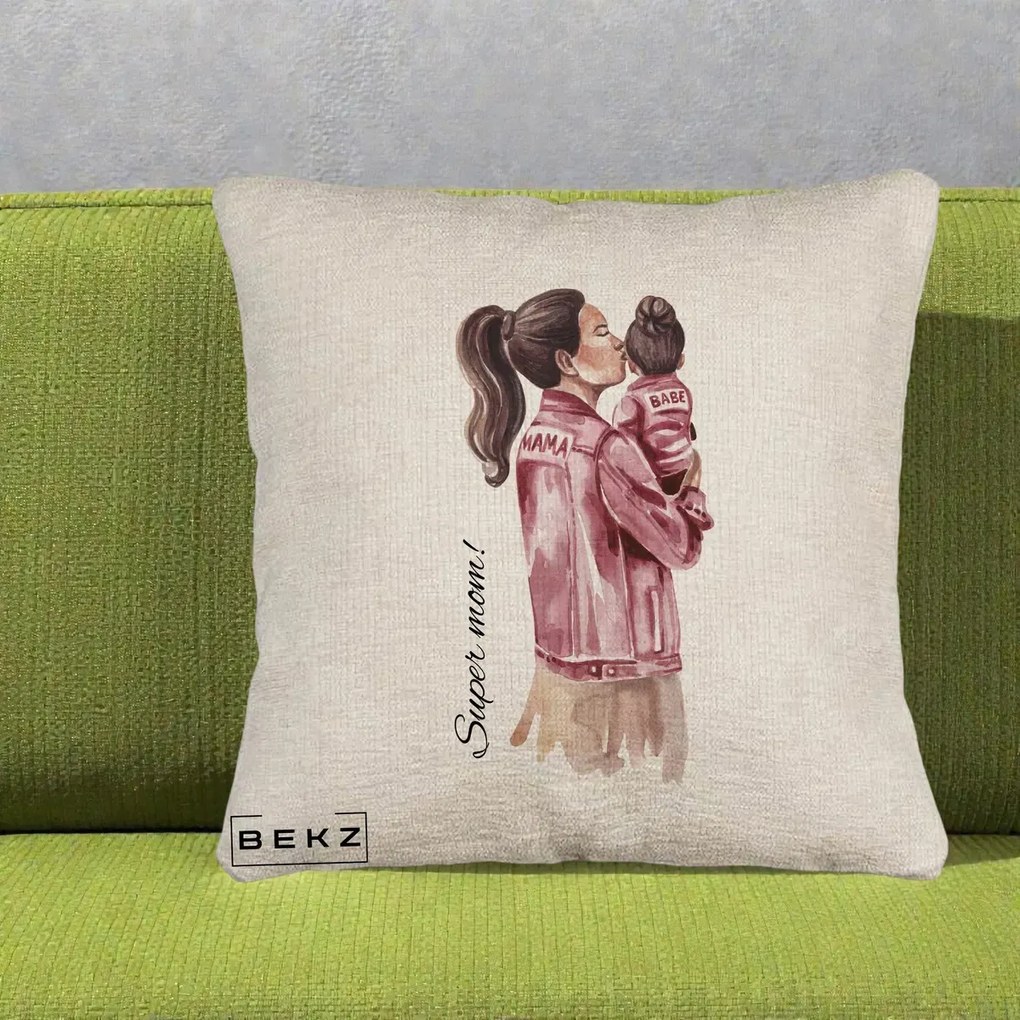 Cadou pentru Mama - Perna Personalizata Super Mom Jachete Roz, 40x40 cm, Bej Canapea, Husa Detasabila, Perna Inclusa, BEKZ®