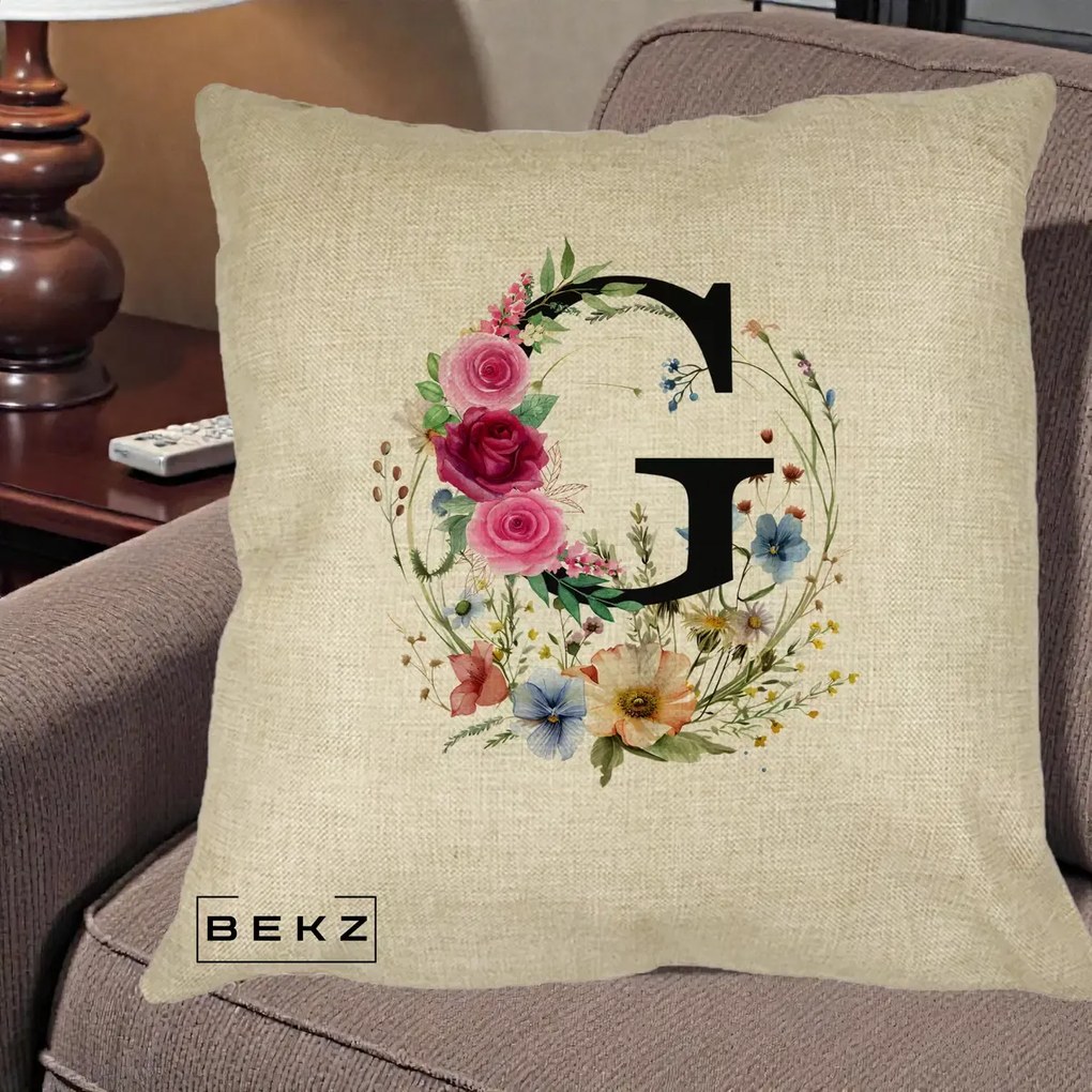 Cadou Personalizat - Perna Personalizata Monogram Litera G cu Flori Acuarela, 40x40 cm, Crem, Husa Detasabila, Perna Inclusa, BEKZ®